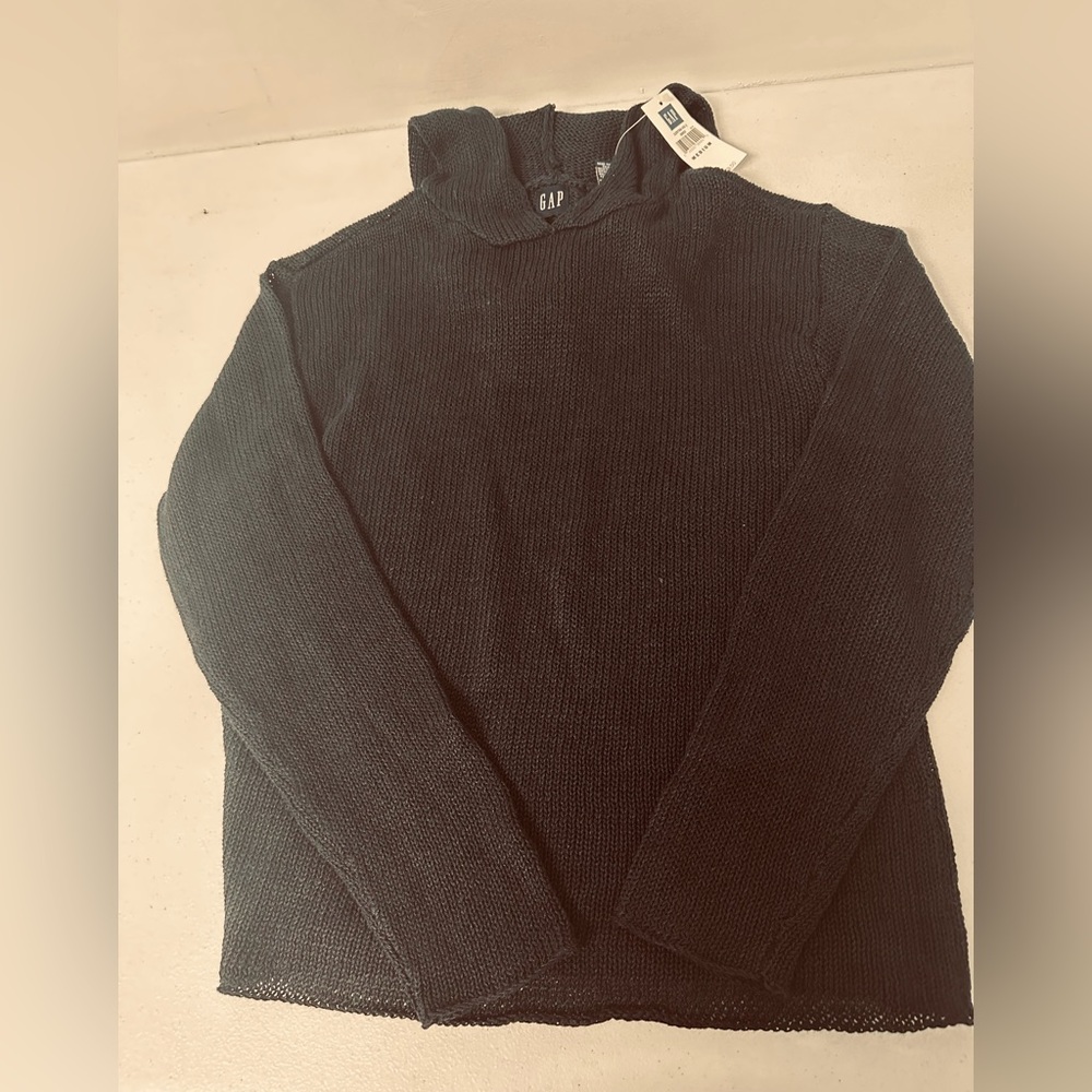 Classic GAP black sweater with hoodie. Medium